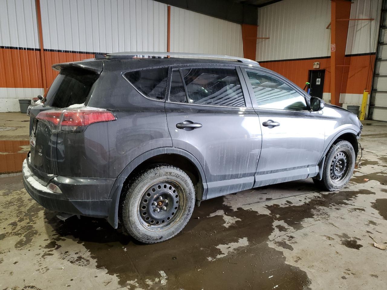 2018 TOYOTA RAV4 LE - Image 3