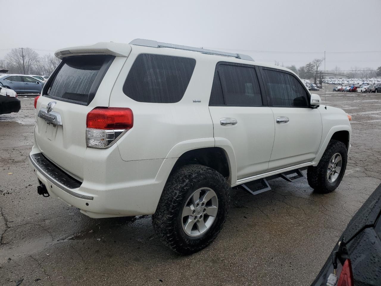 2011 TOYOTA 4RUNNER SR - Image 3