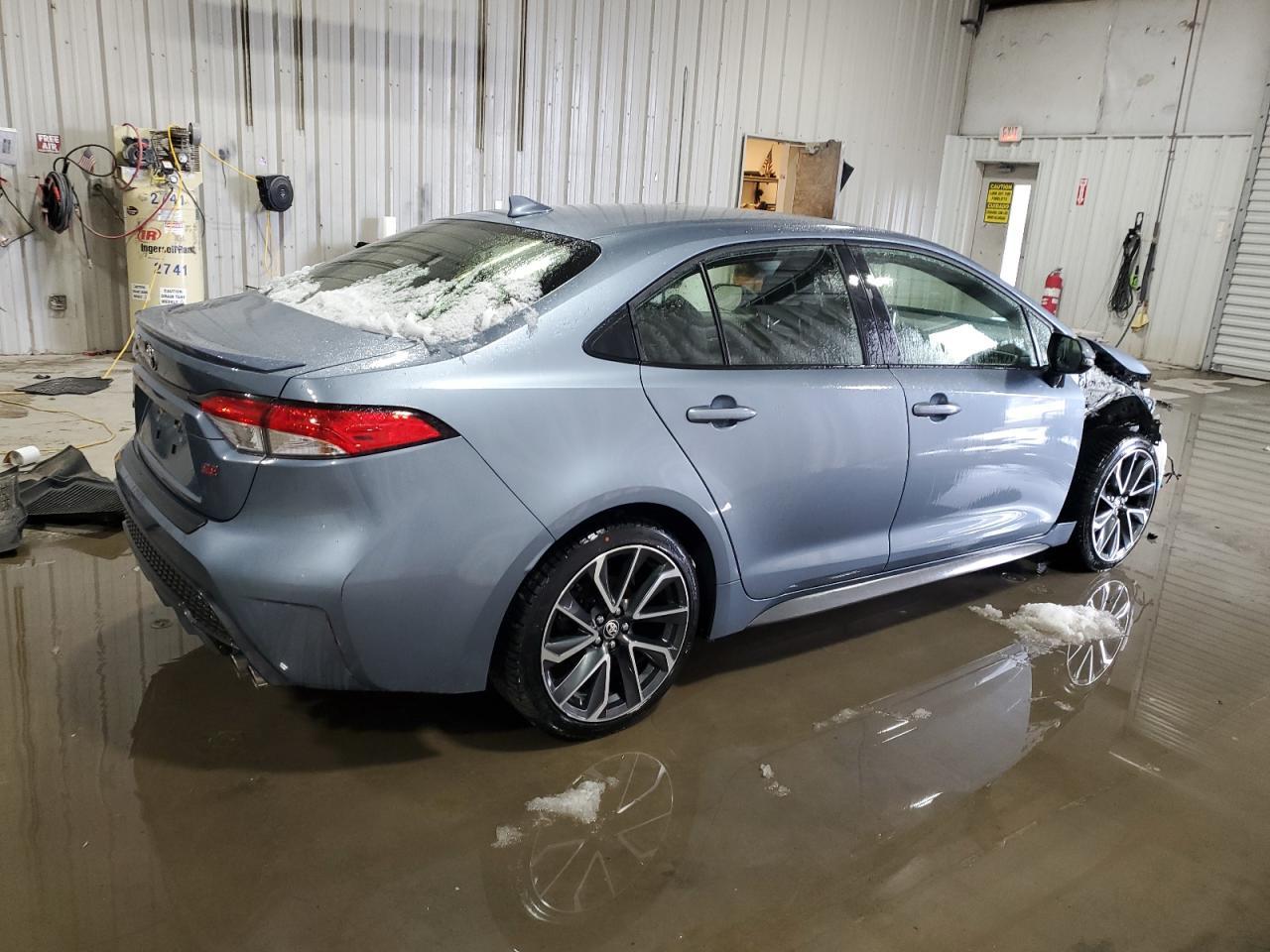 2020 TOYOTA COROLLA SE - Фото 3
