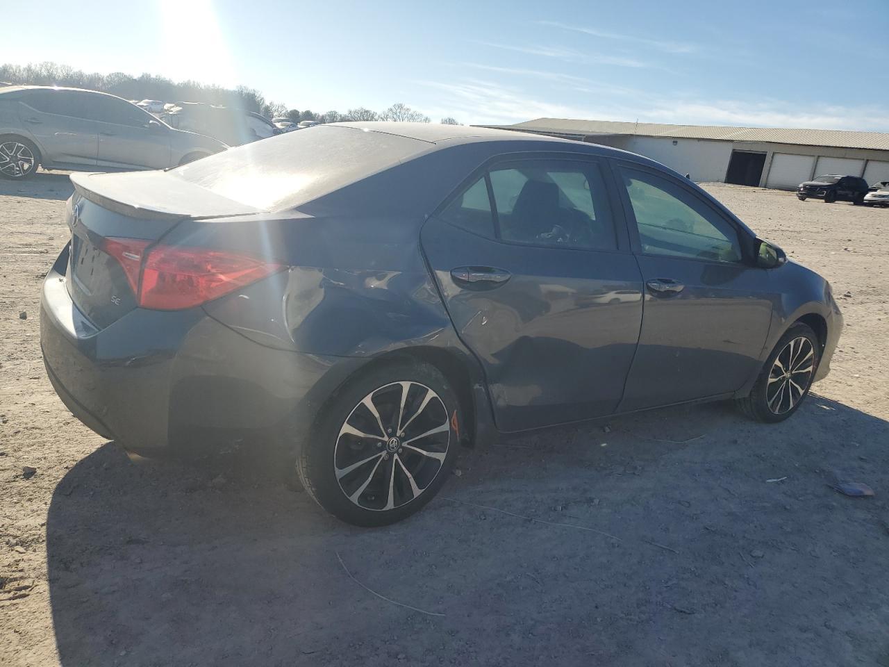 2018 TOYOTA COROLLA L - Фото 3