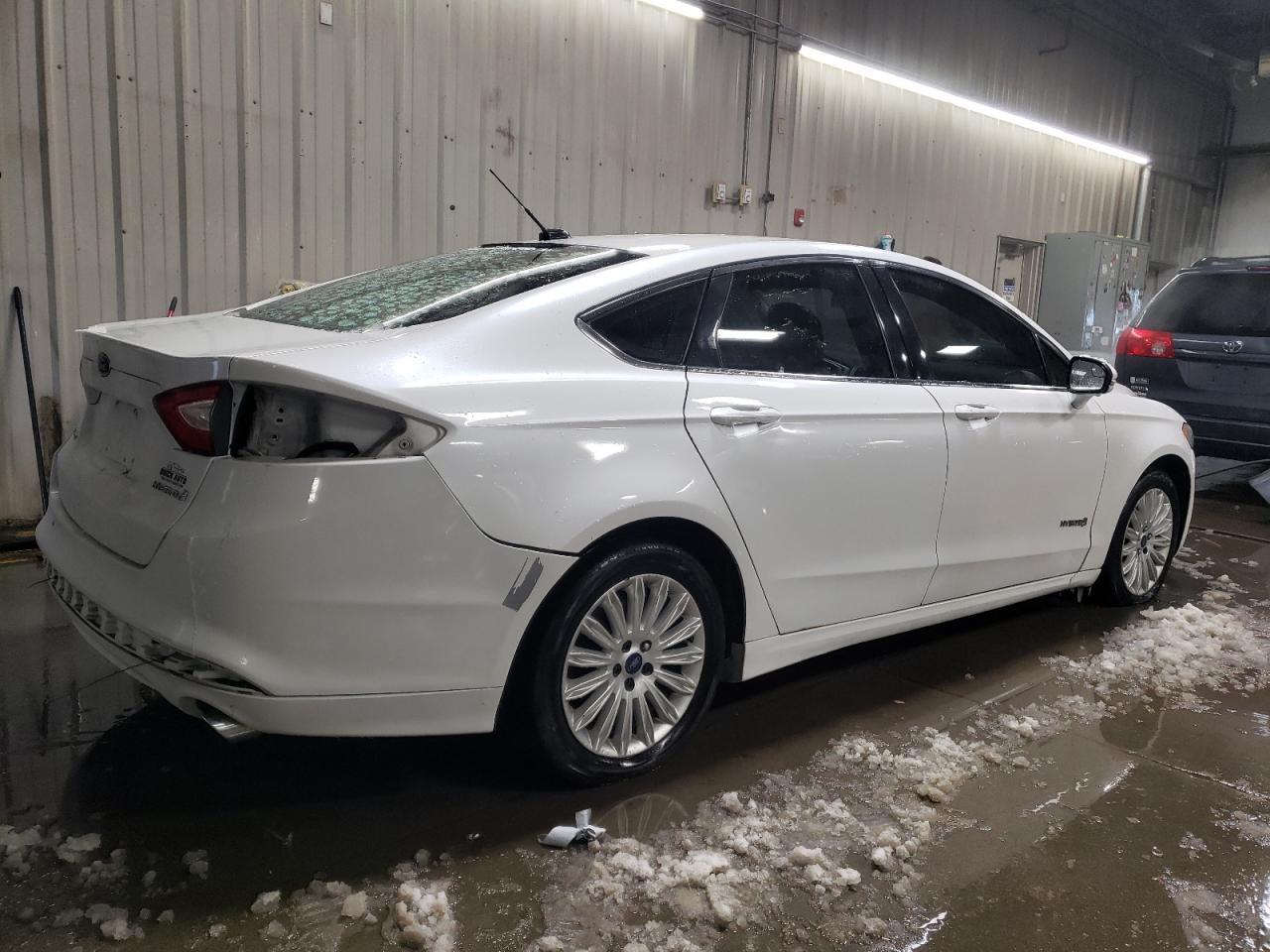 2014 FORD FUSION SE - Фото 3