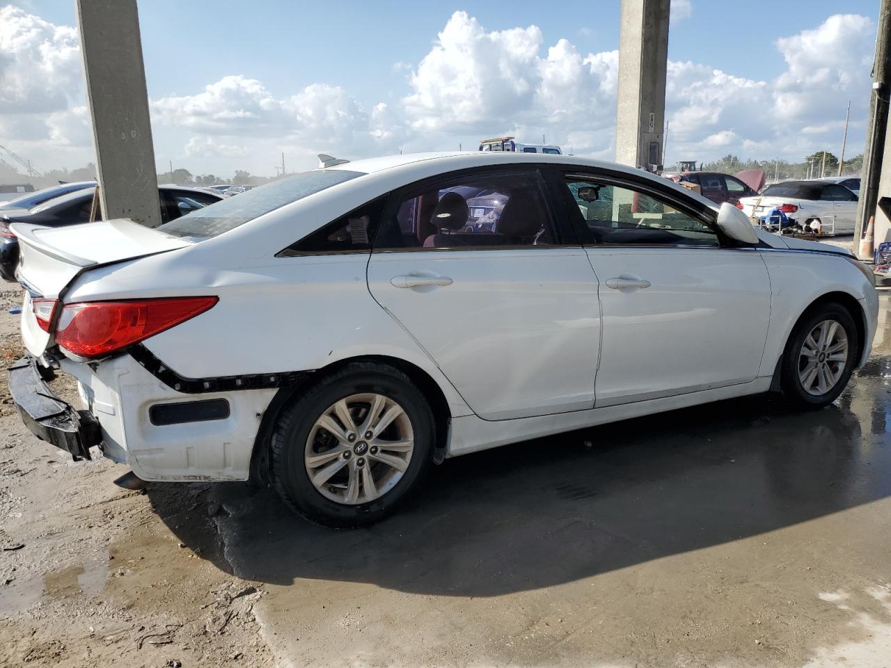 2013 HYUNDAI SONATA GLS - Фото 3