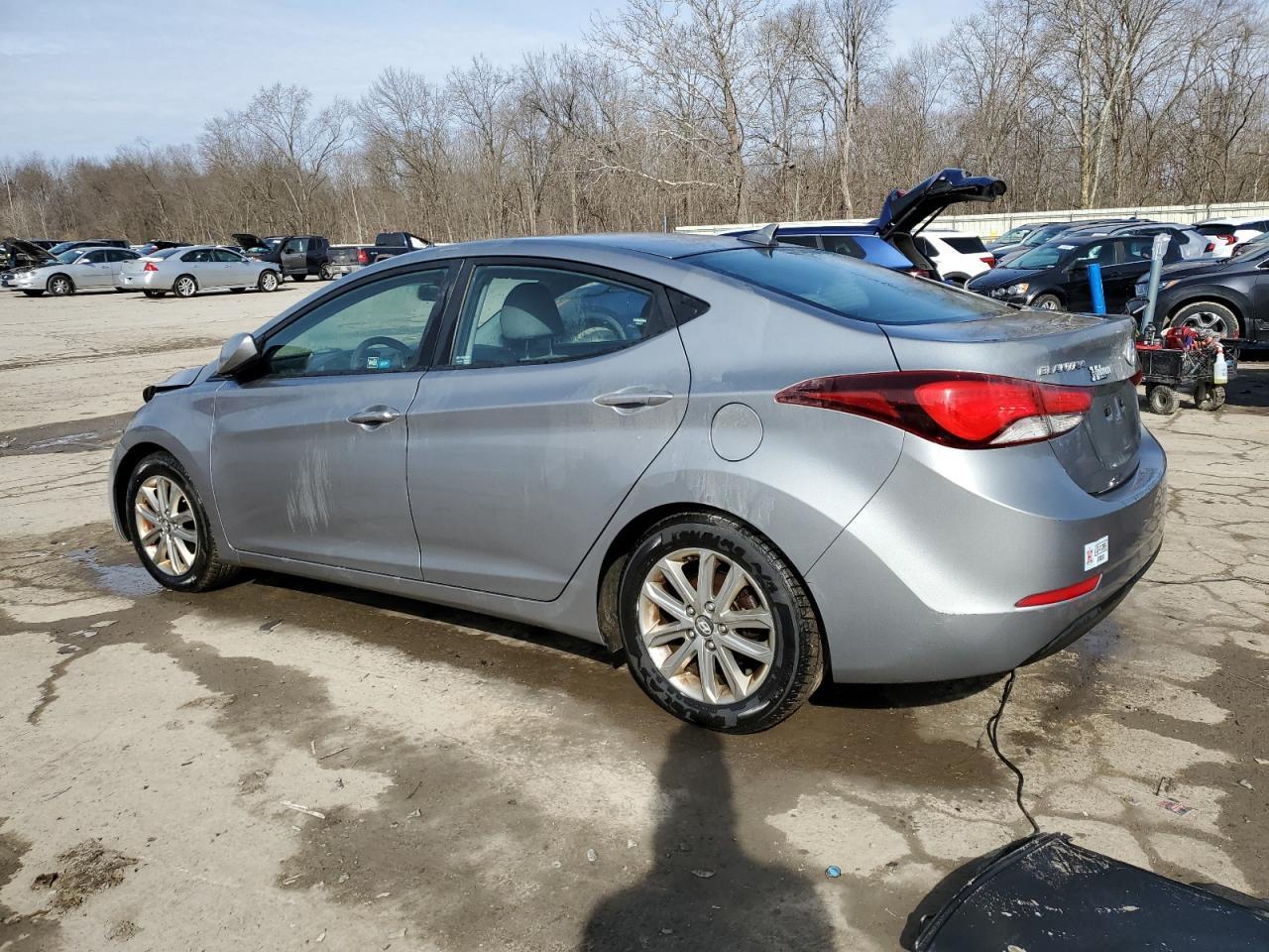 2015 HYUNDAI ELANTRA SE - Image 2