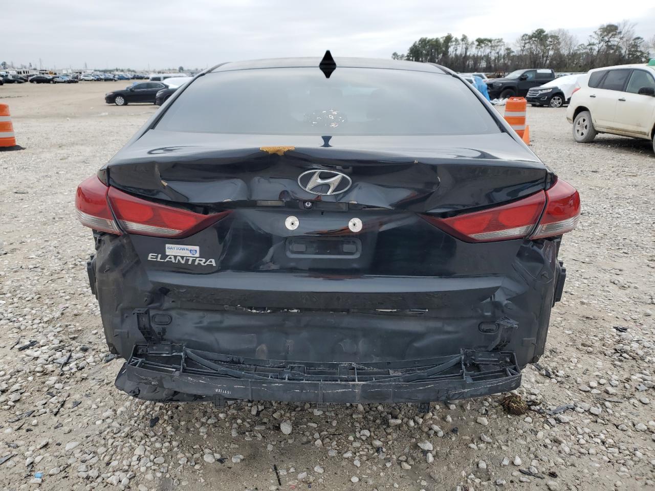 2017 HYUNDAI ELANTRA SE - Фото 6