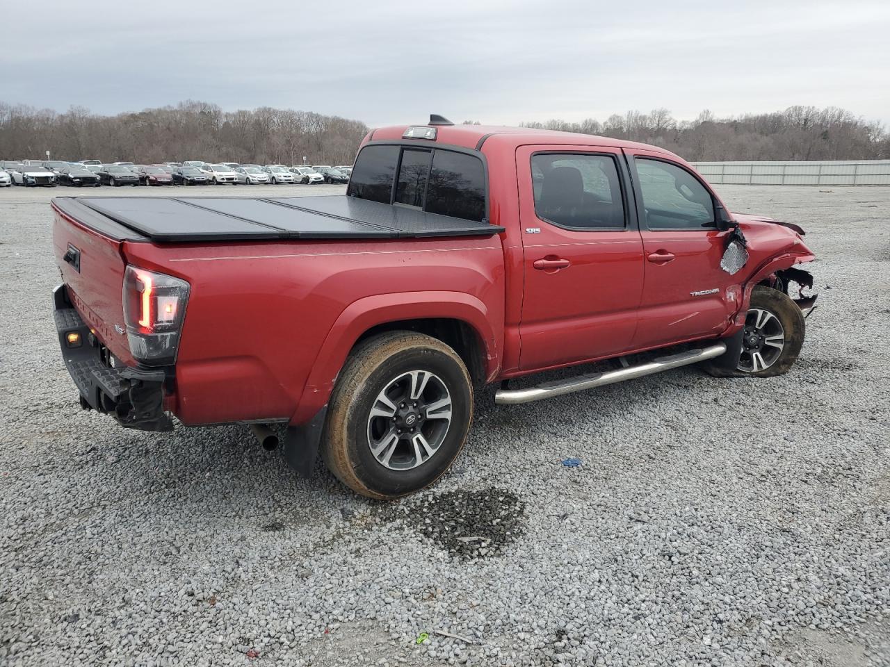 2017 TOYOTA TACOMA DOU - Фото 3