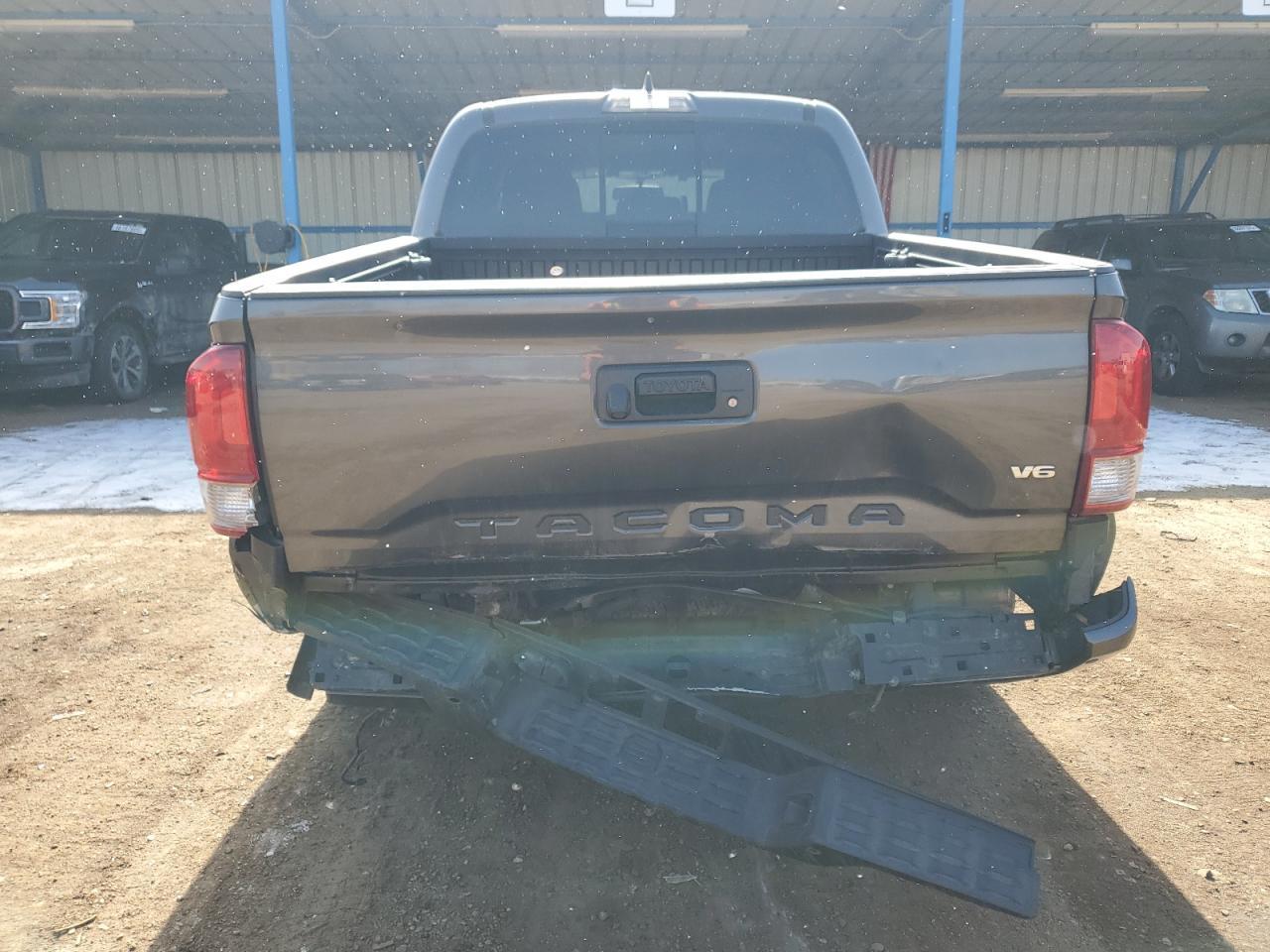 2017 TOYOTA TACOMA DOU - Фото 6