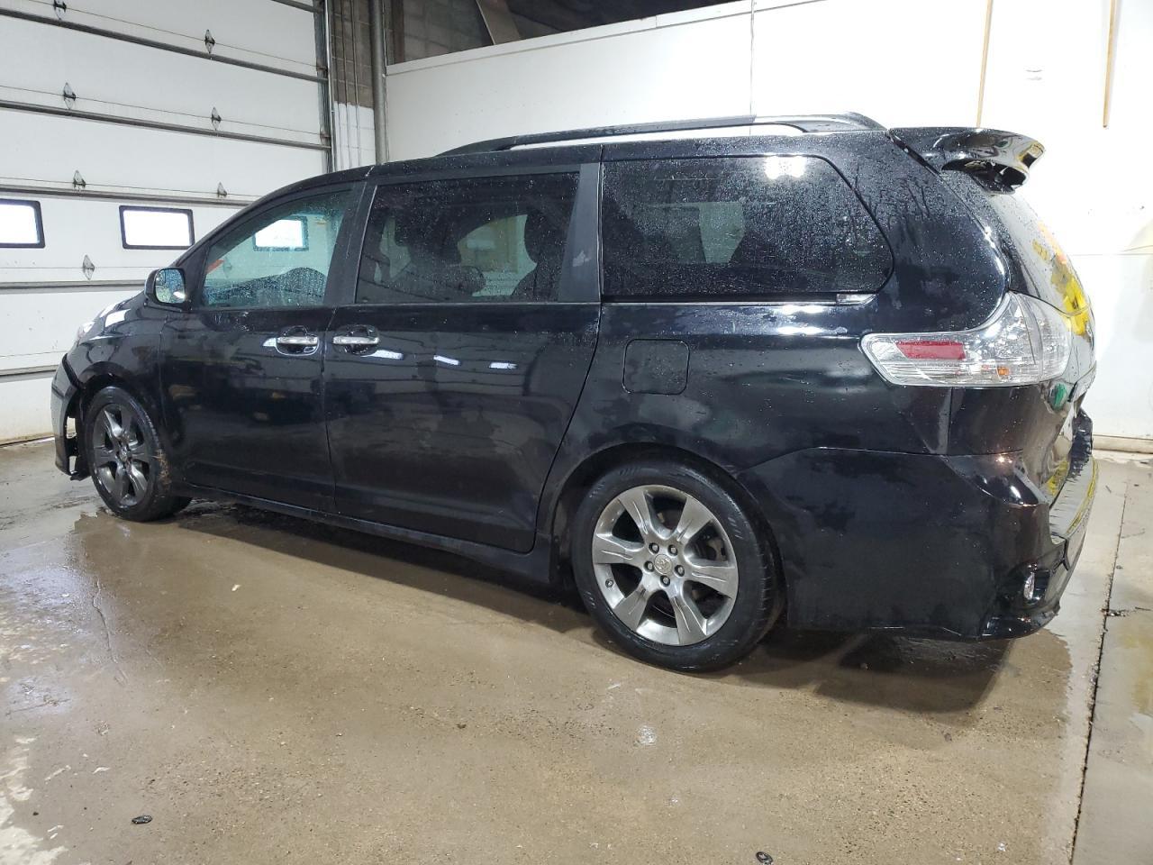 2015 TOYOTA SIENNA SPO - Фото 2