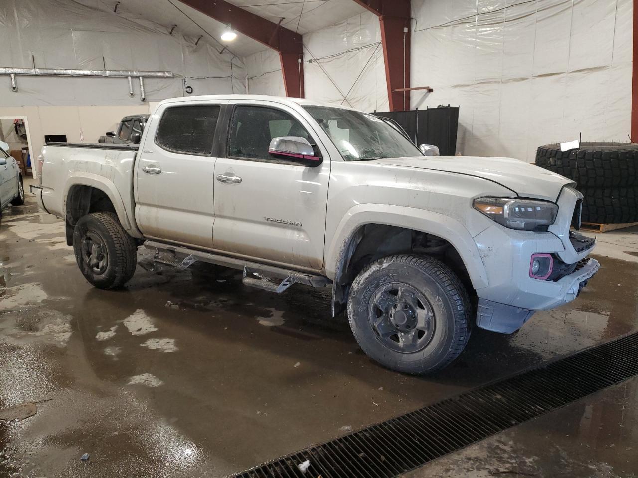 2023 TOYOTA TACOMA DOU - Фото 4