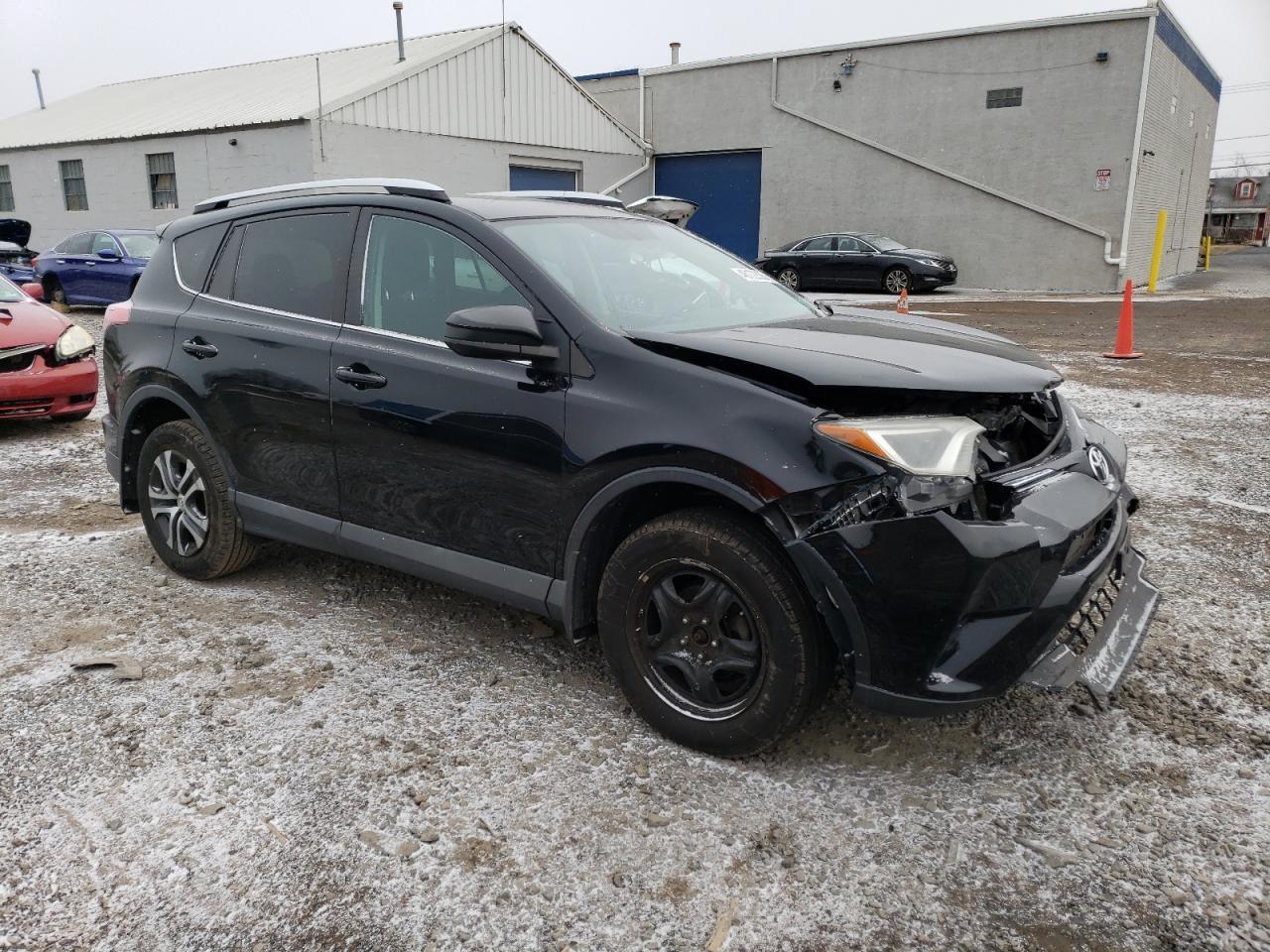 2016 TOYOTA RAV4 LE - Фото 4