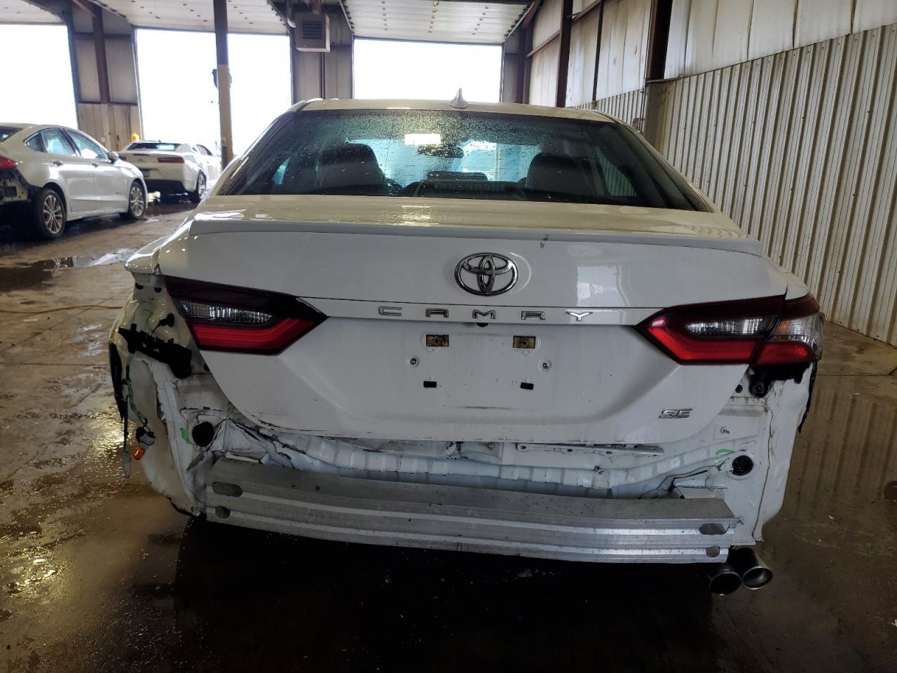 2021 TOYOTA CAMRY SE - Image 6