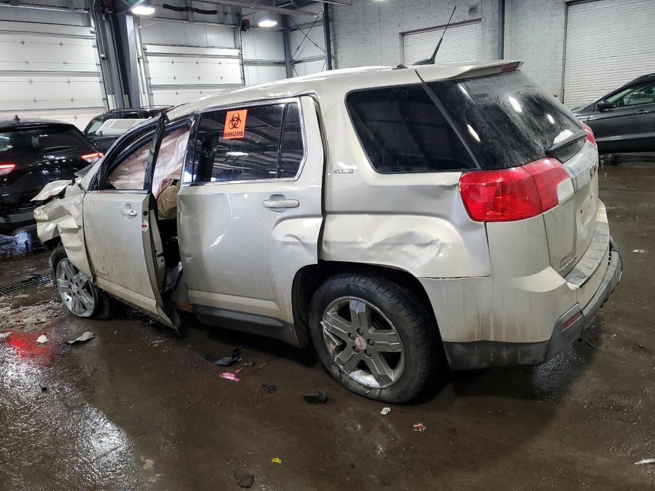 2012 GMC TERRAIN SL - Image 2