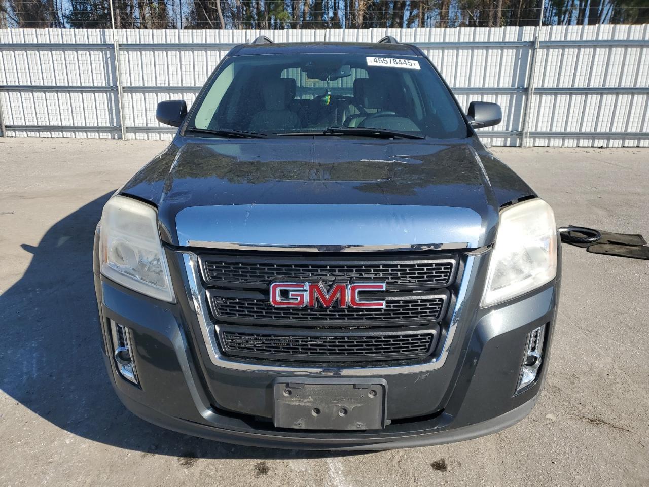 2014 GMC TERRAIN SL - Image 5