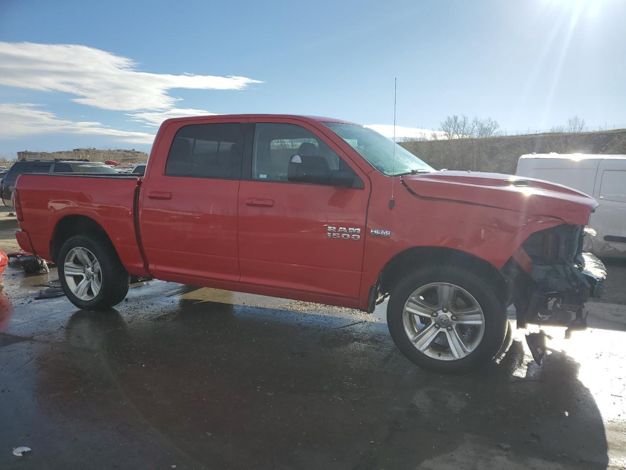 2014 RAM 1500 SPORT - Фото 4
