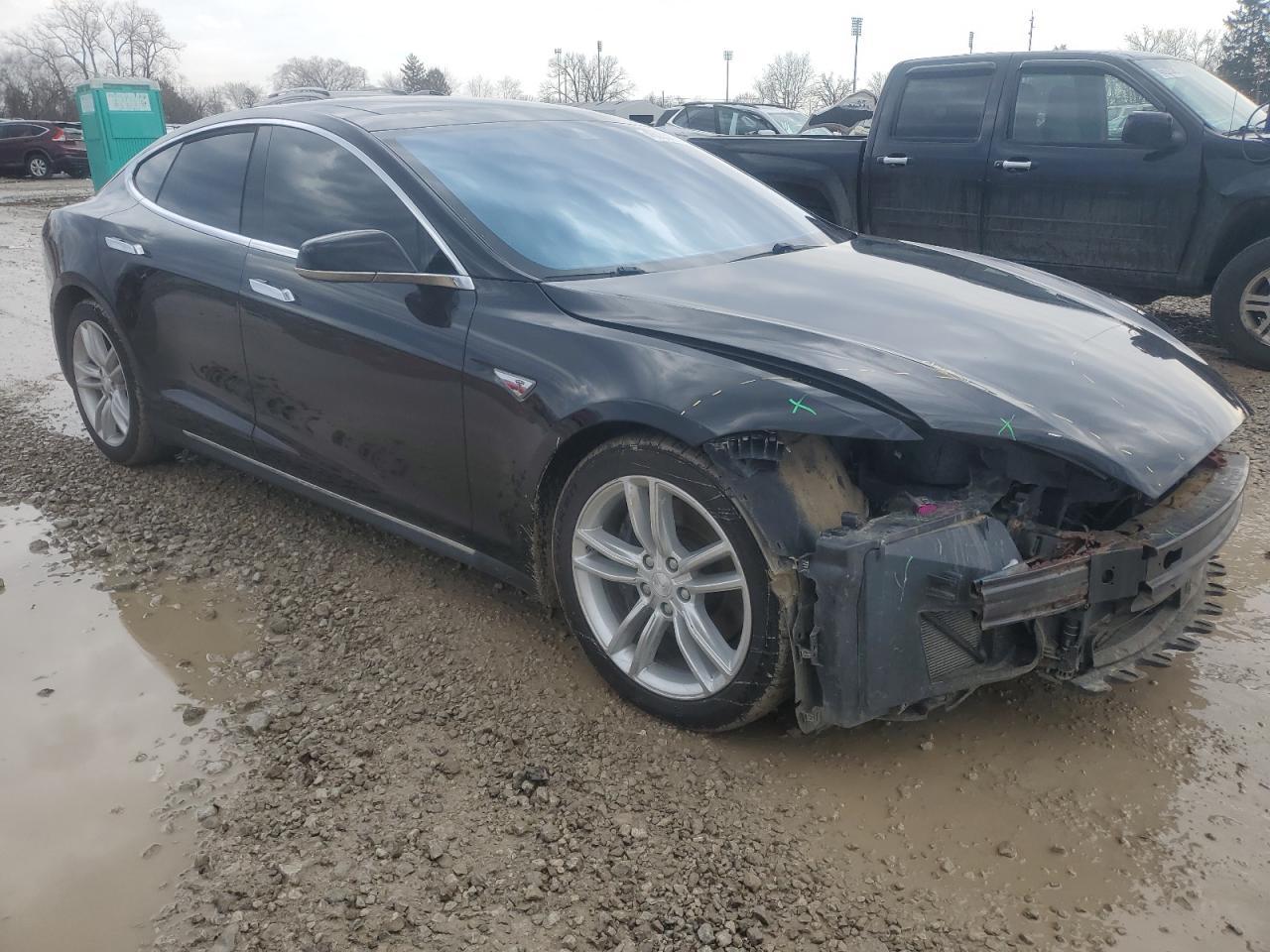 2015 TESLA MODEL S 85 - Image 4