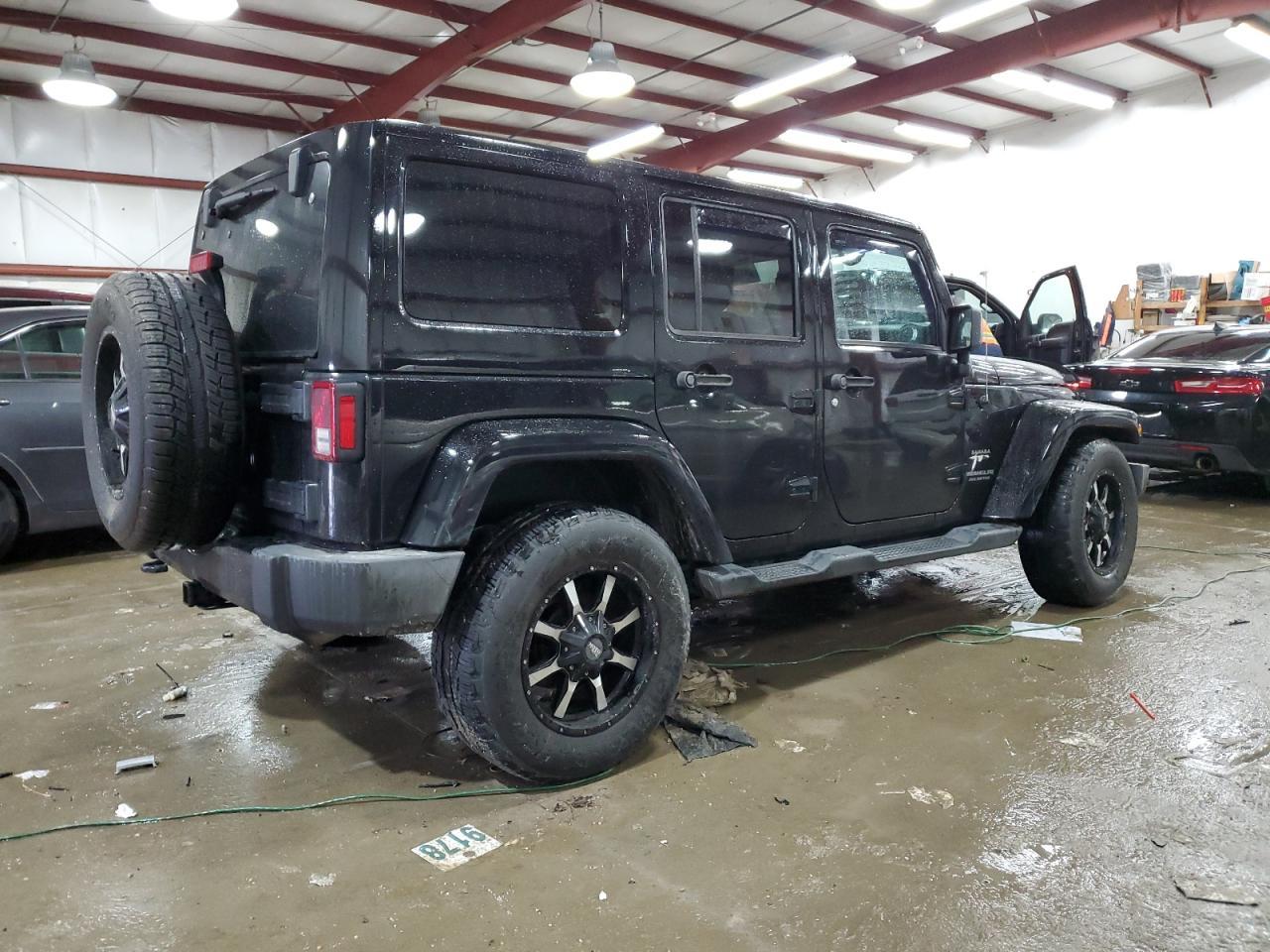 2017 JEEP WRANGLER U - Image 3
