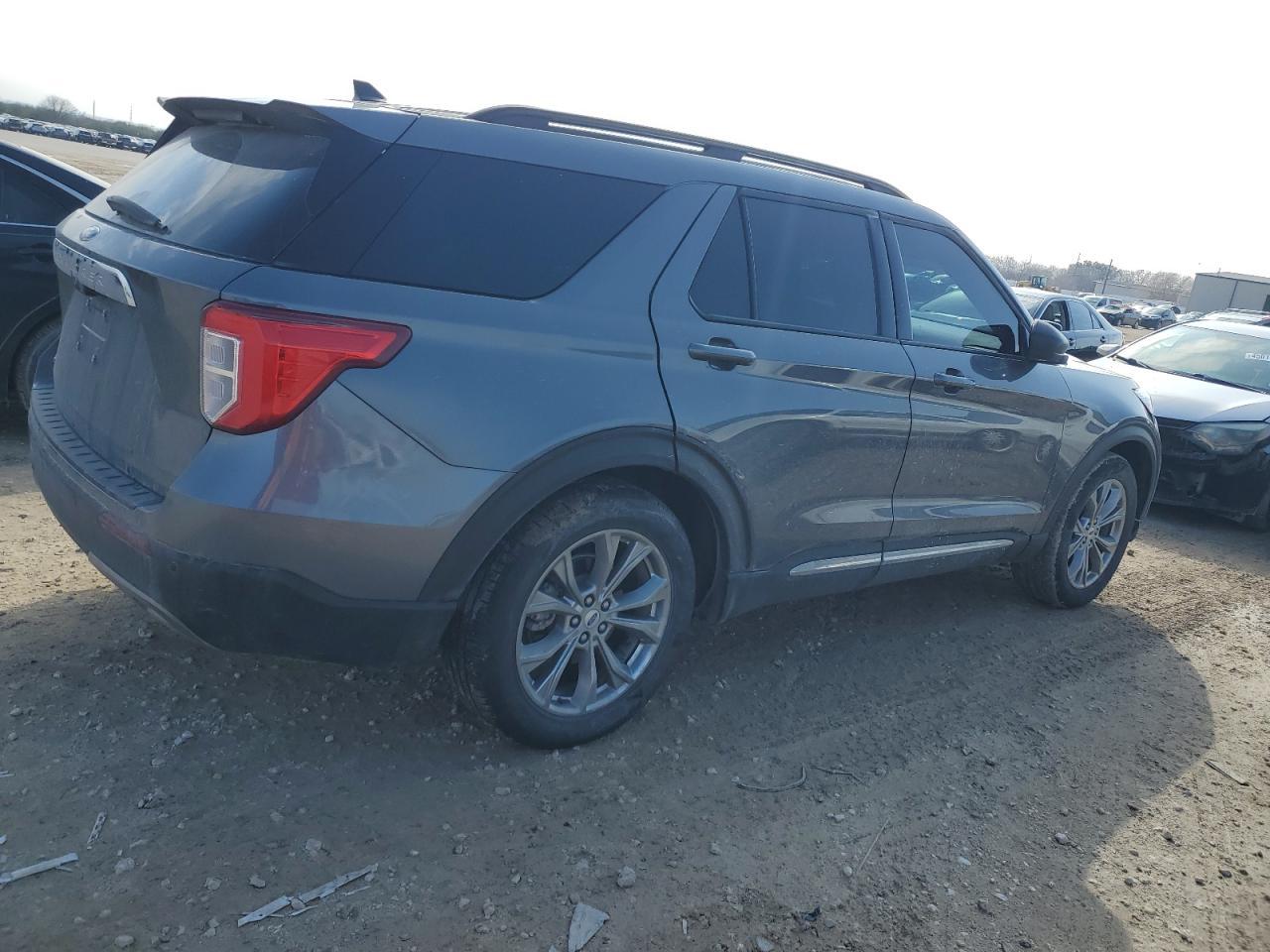 2023 FORD EXPLORER X - Фото 3