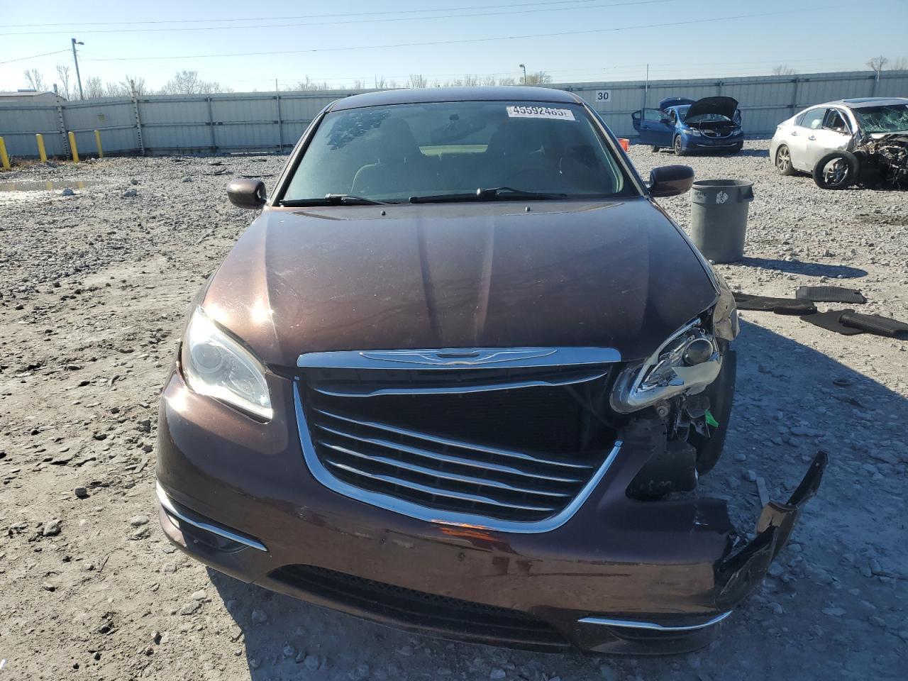 2013 CHRYSLER 200 LX - Фото 5