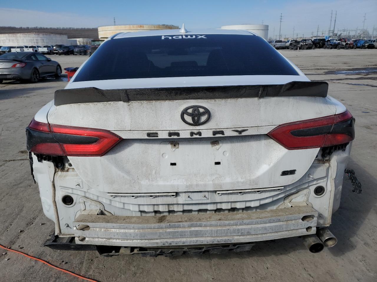 2020 TOYOTA CAMRY SE - Image 6