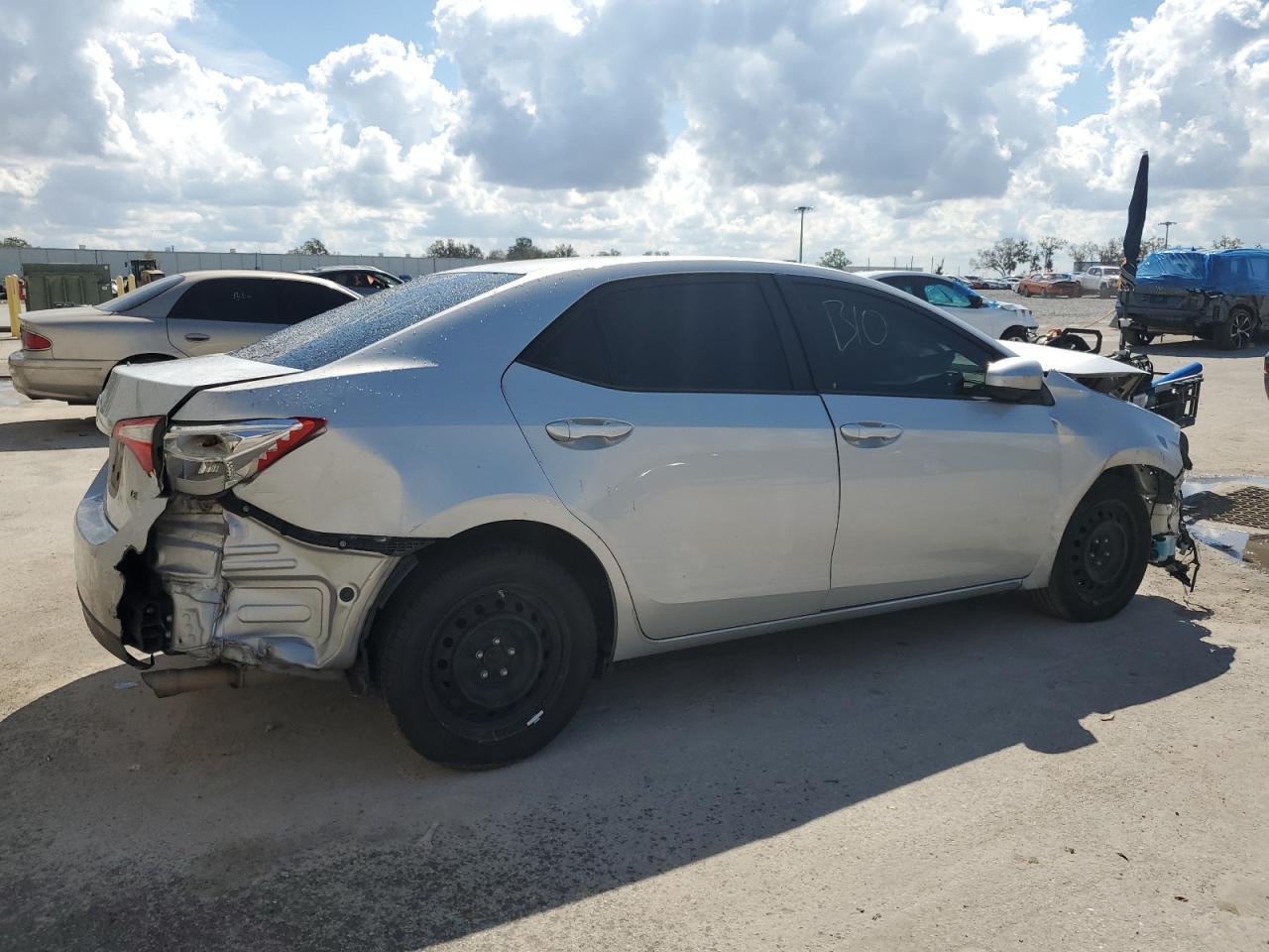 2015 TOYOTA COROLLA L - Image 3