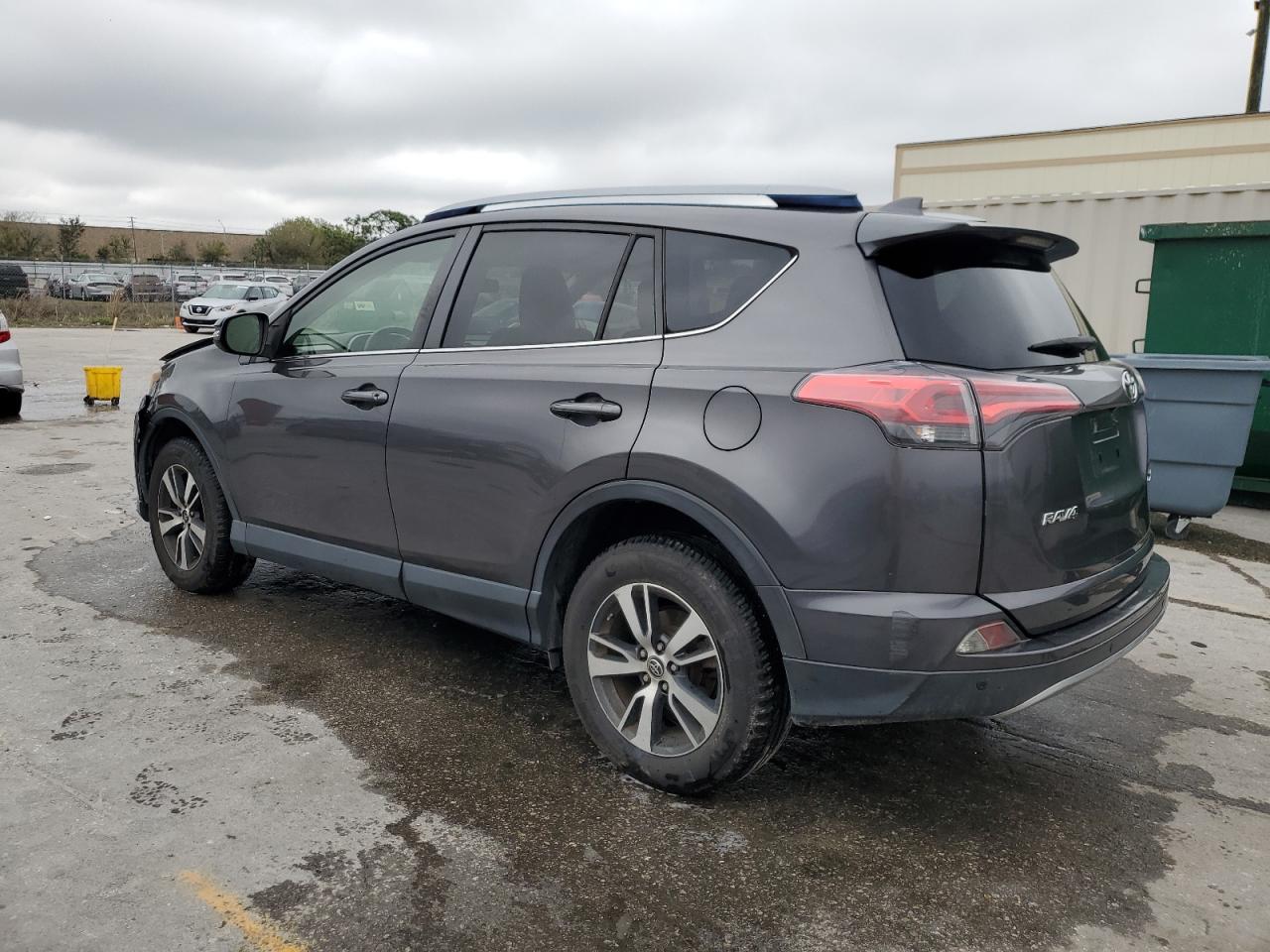 2017 TOYOTA RAV4 XLE - Фото 2