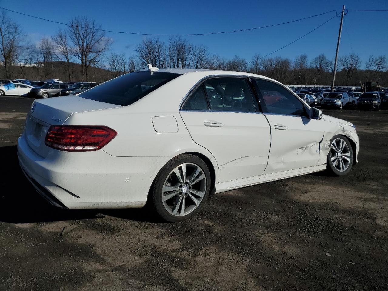 2014 MERCEDES-BENZ E 350 4MAT - Image 3