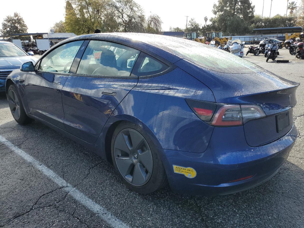 2021 TESLA MODEL 3 - Image 2
