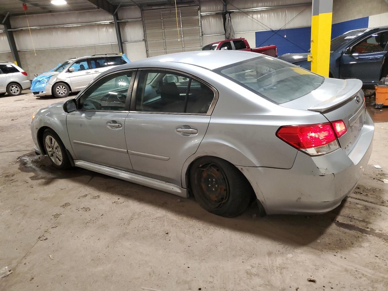 2014 SUBARU LEGACY 2.5 - Фото 2