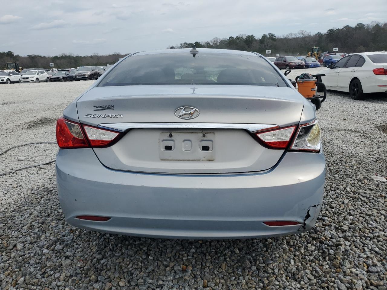 2013 HYUNDAI SONATA GLS - Image 6