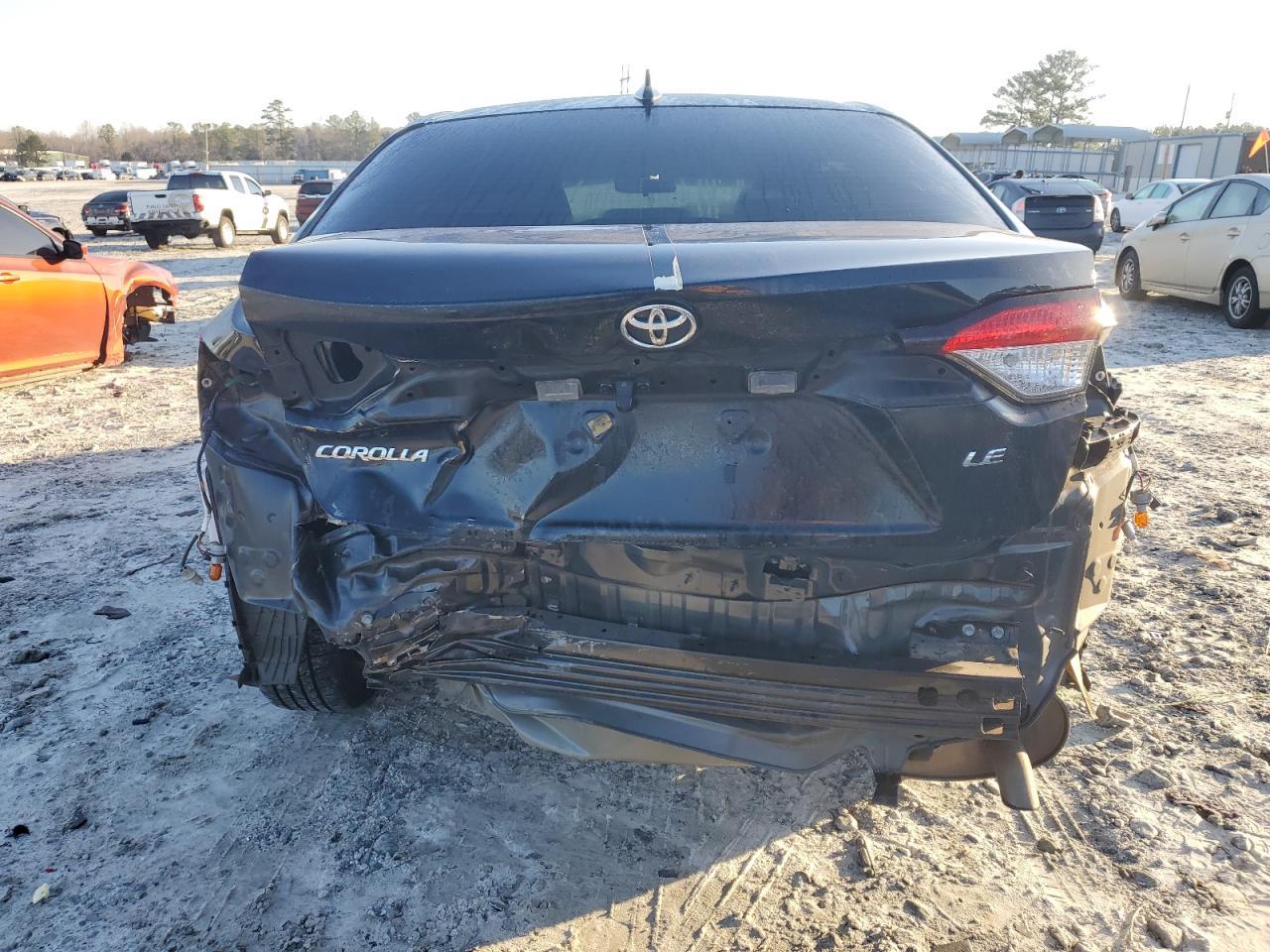 2021 TOYOTA COROLLA LE - Фото 6
