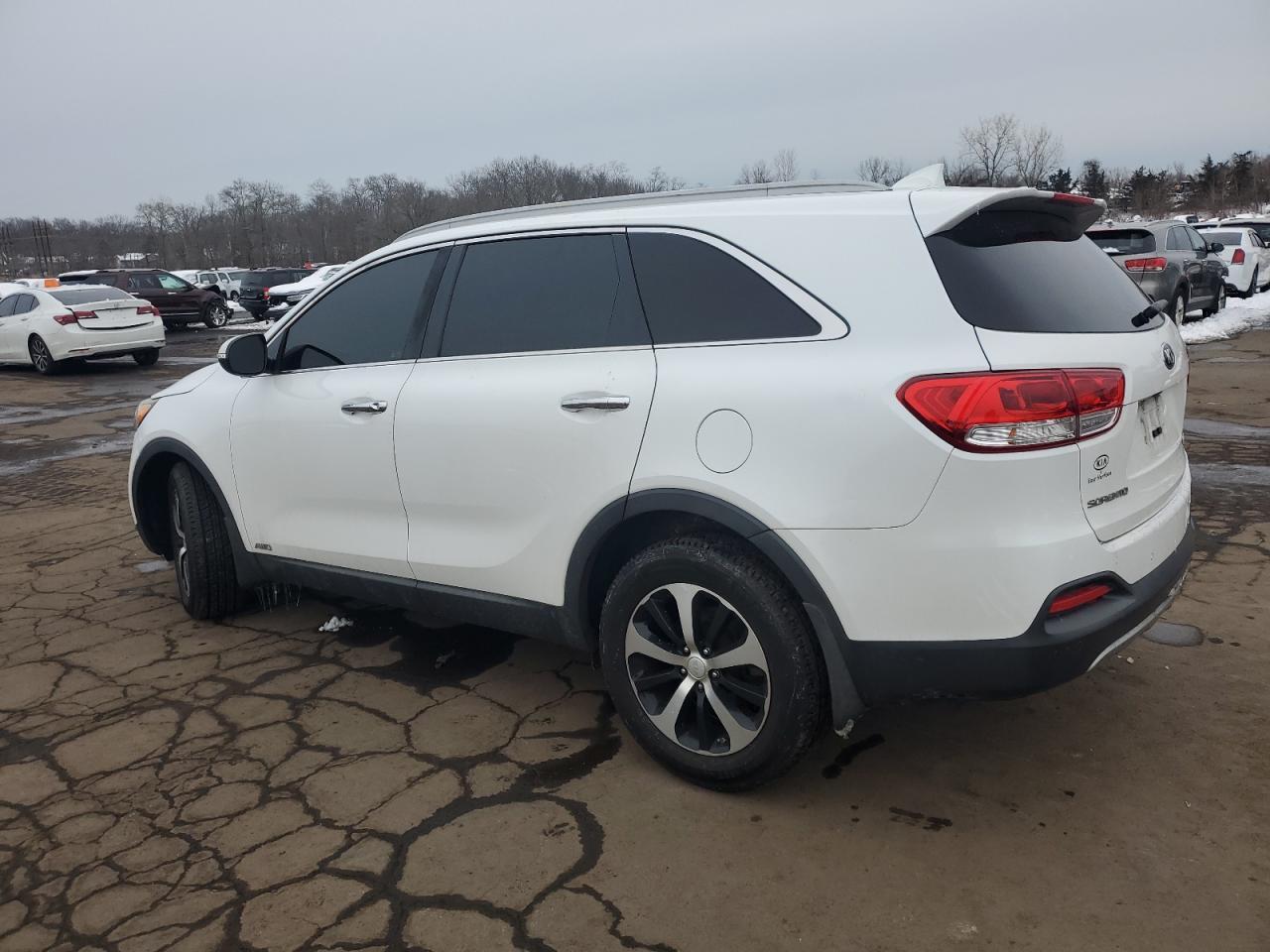 2016 KIA SORENTO EX - Image 2