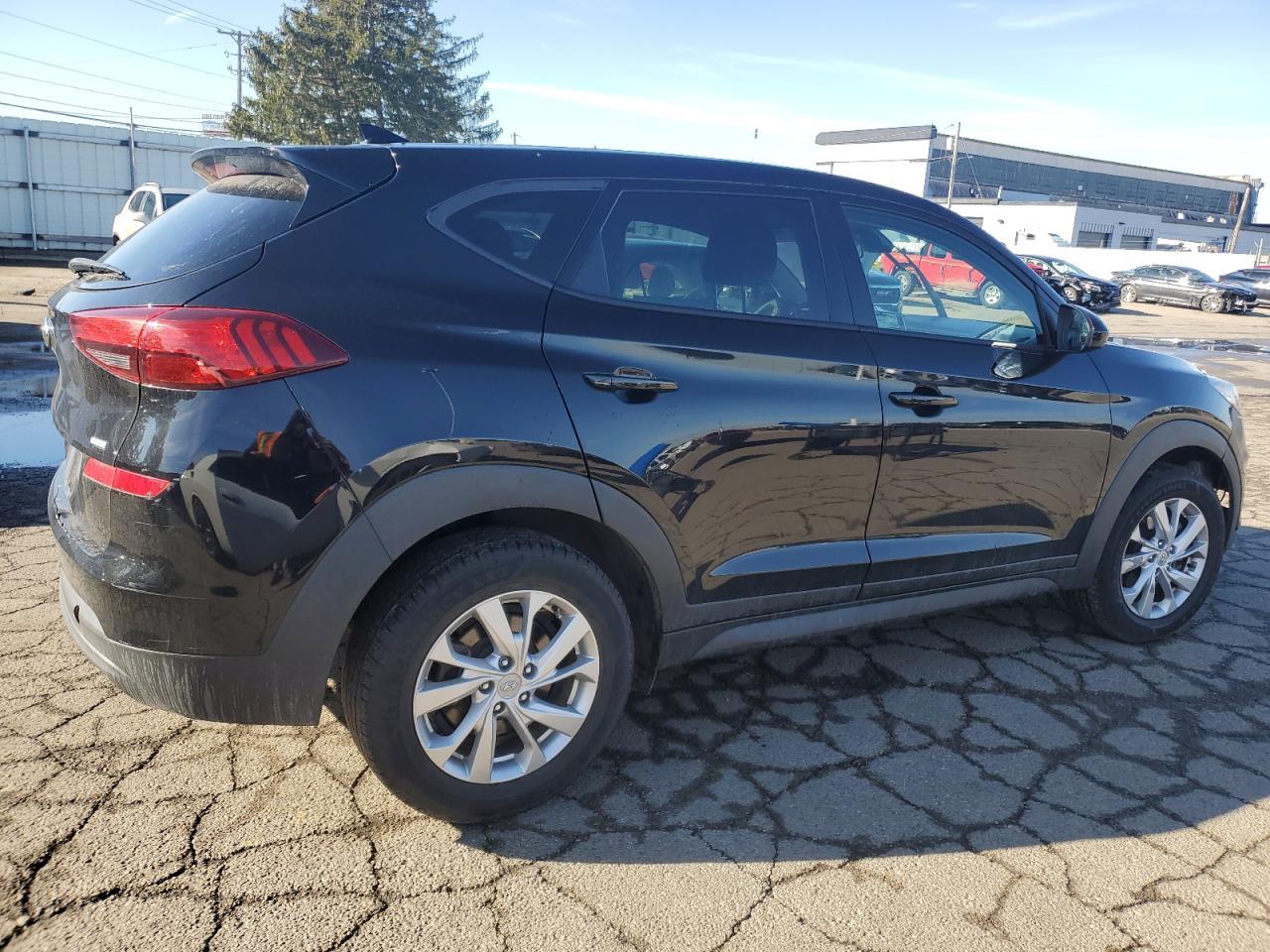 2019 HYUNDAI TUCSON SE - Фото 3