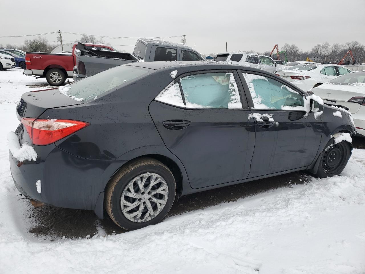 2018 TOYOTA COROLLA L - Фото 3