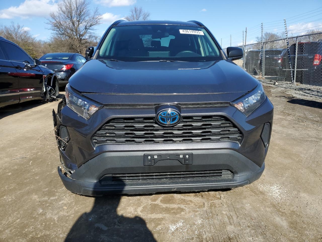 2021 TOYOTA RAV4 LE - Фото 5