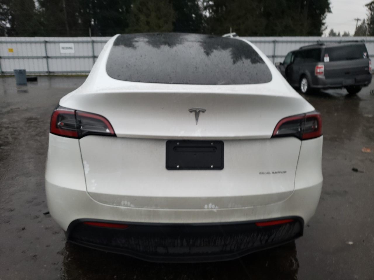2024 TESLA MODEL Y - Image 6