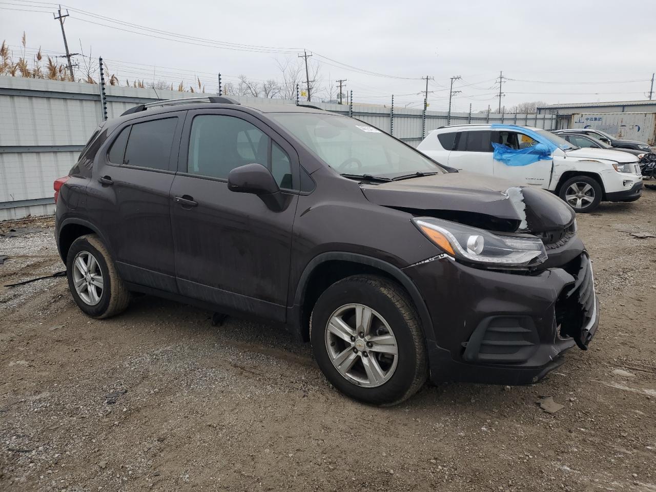 2021 CHEVROLET TRAX 1LT - Image 4