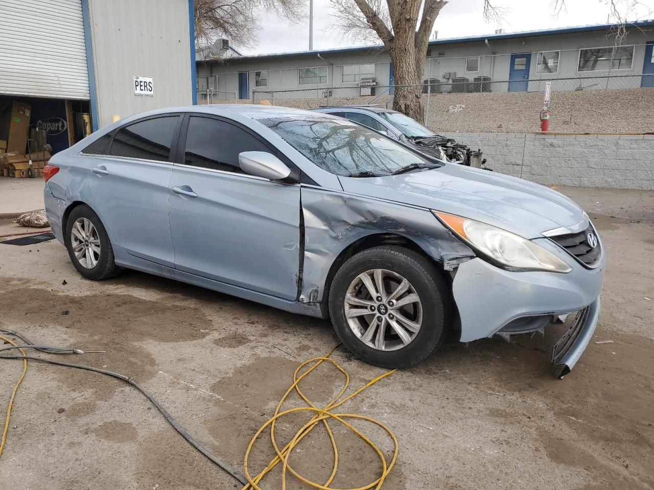 2013 HYUNDAI SONATA GLS - Image 4