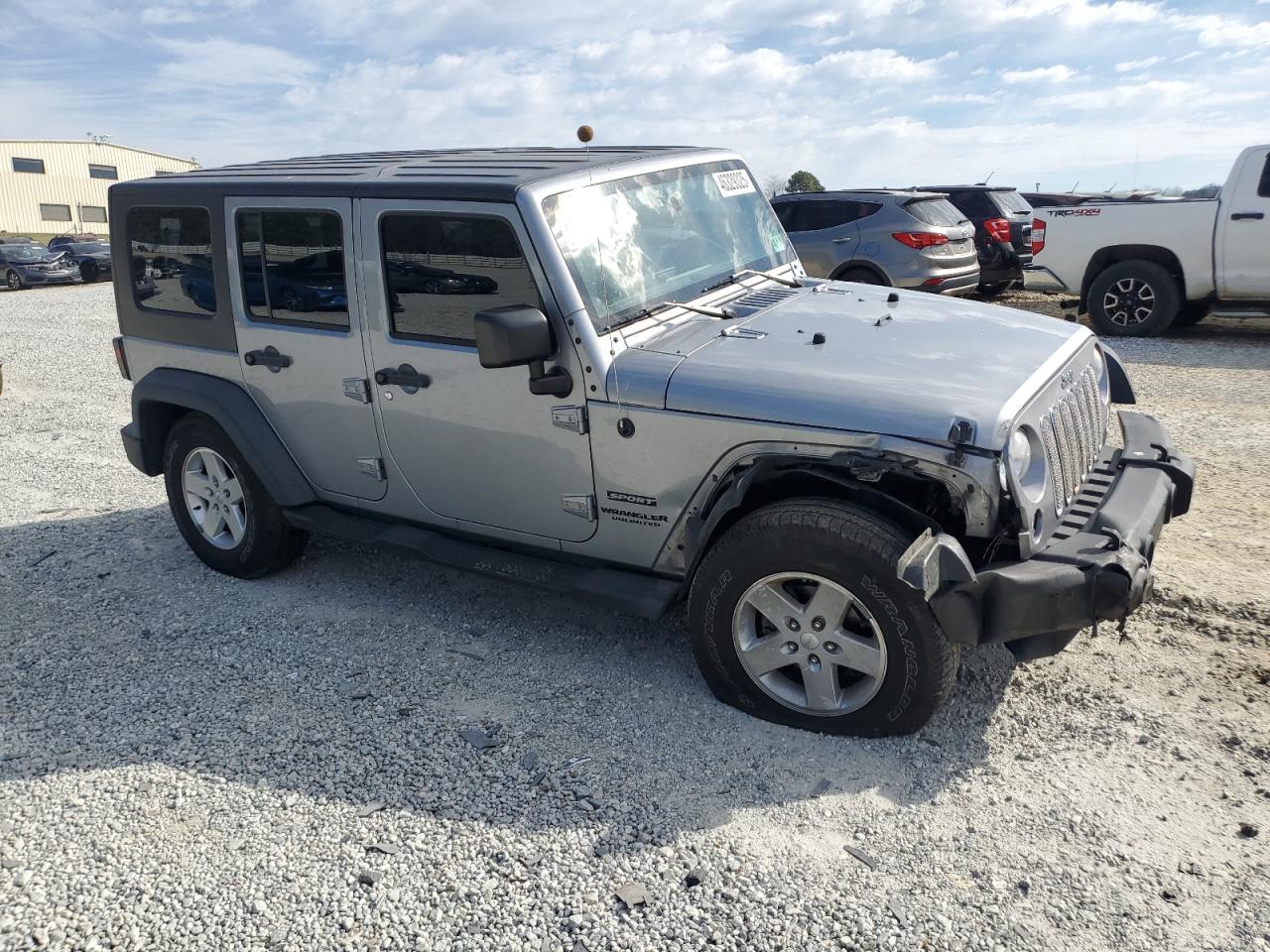 2014 JEEP WRANGLER U - Image 4