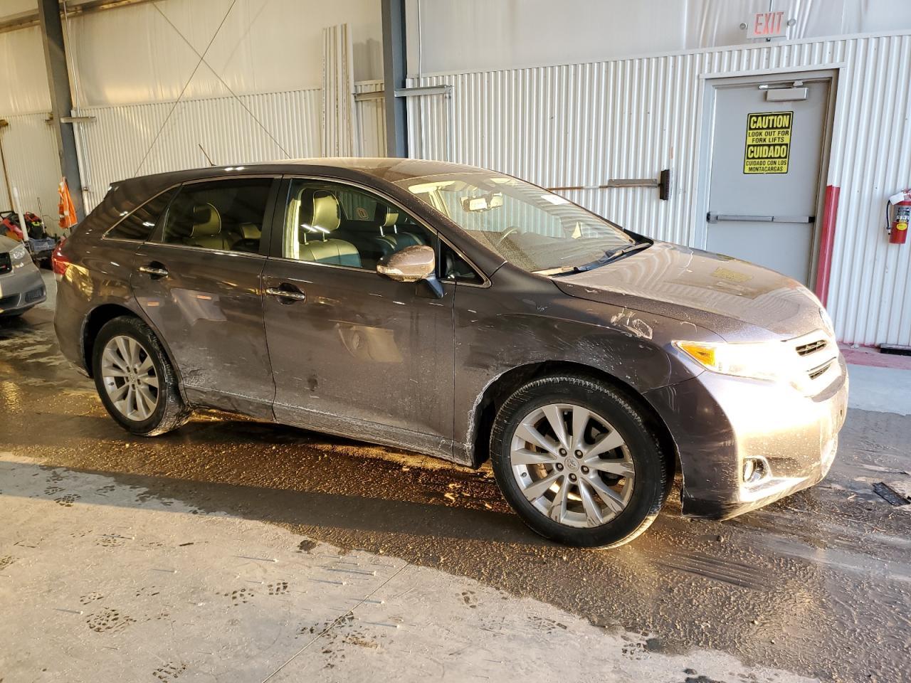 2013 TOYOTA VENZA LE - Фото 4