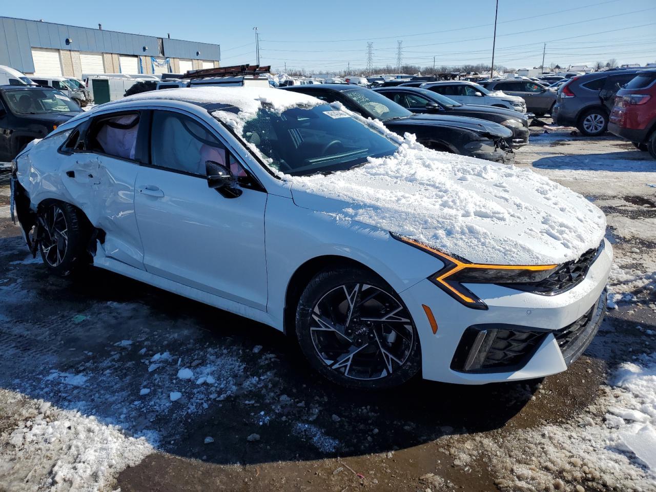 2025 KIA K5 GT LINE - Image 4