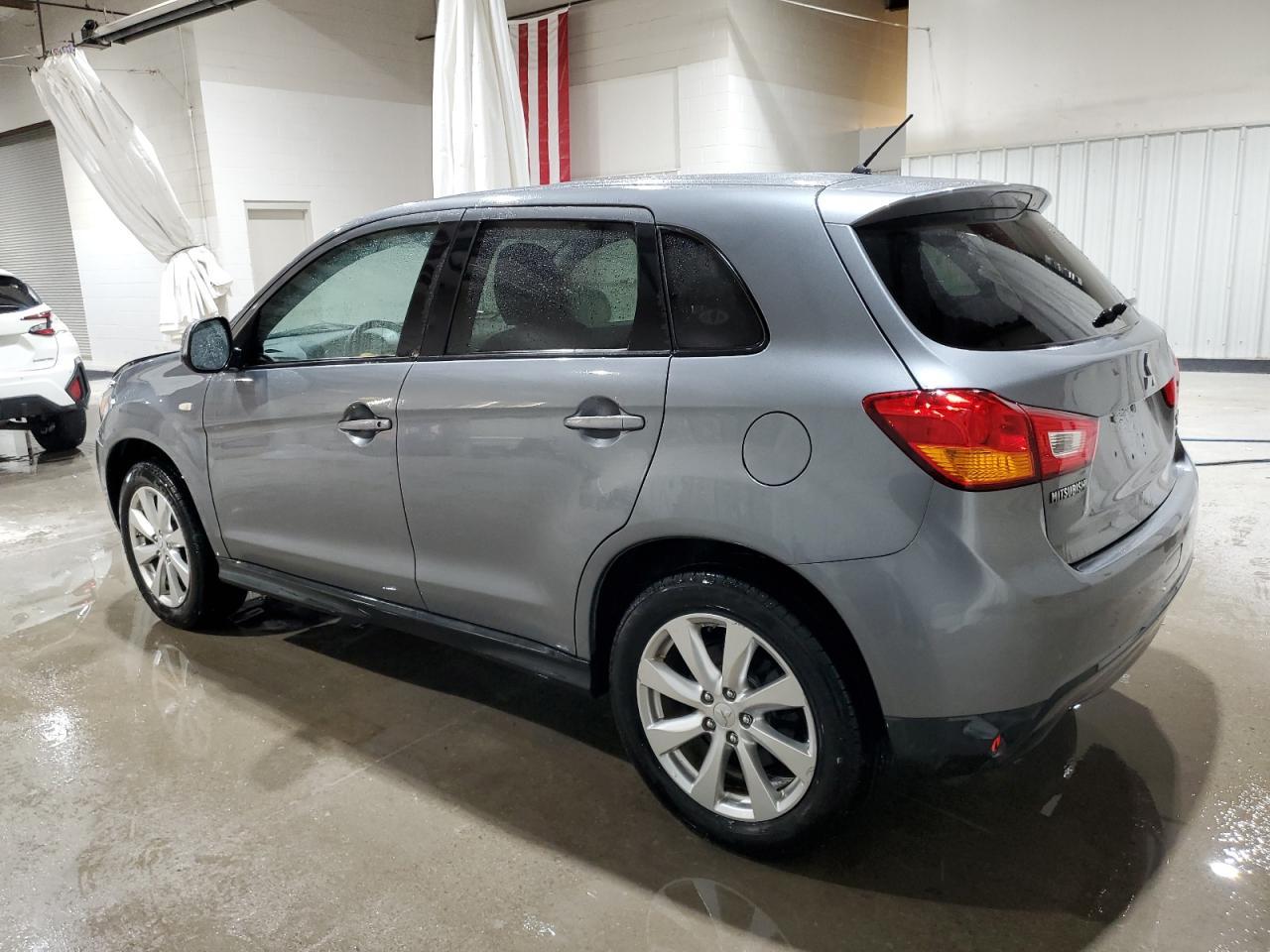 2015 MITSUBISHI OUTLANDER - Фото 2