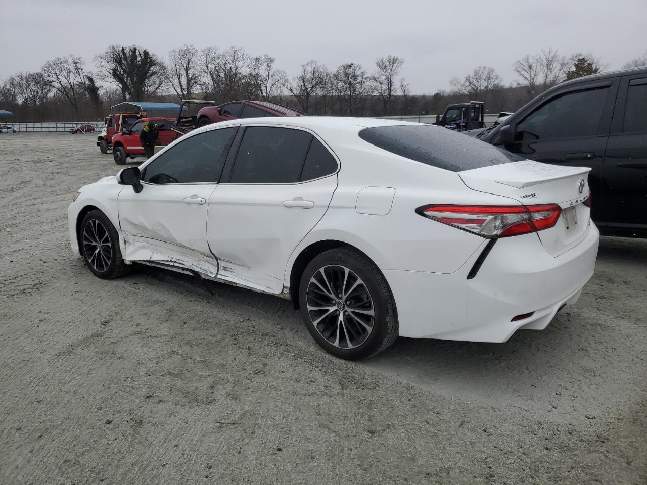 2018 TOYOTA CAMRY L - Image 2