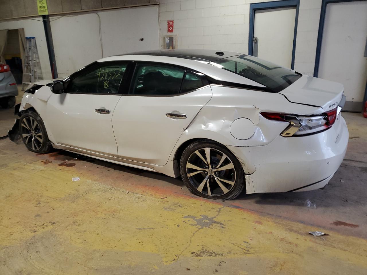 2017 NISSAN MAXIMA 3.5 - Фото 2