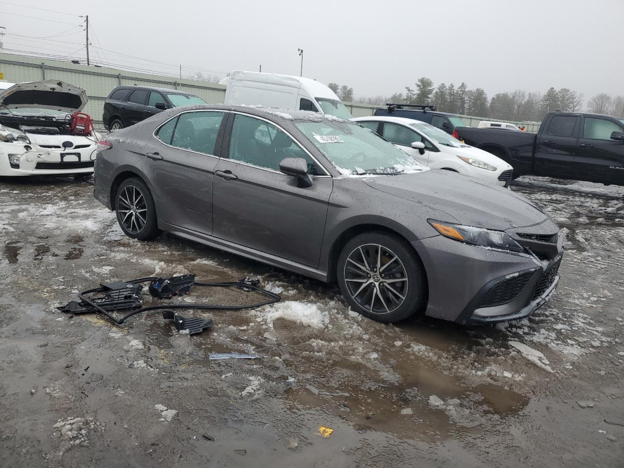 2021 TOYOTA CAMRY SE - Фото 4