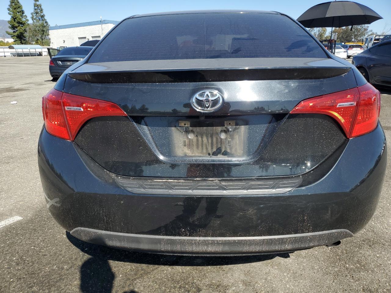 2018 TOYOTA COROLLA L - Image 6