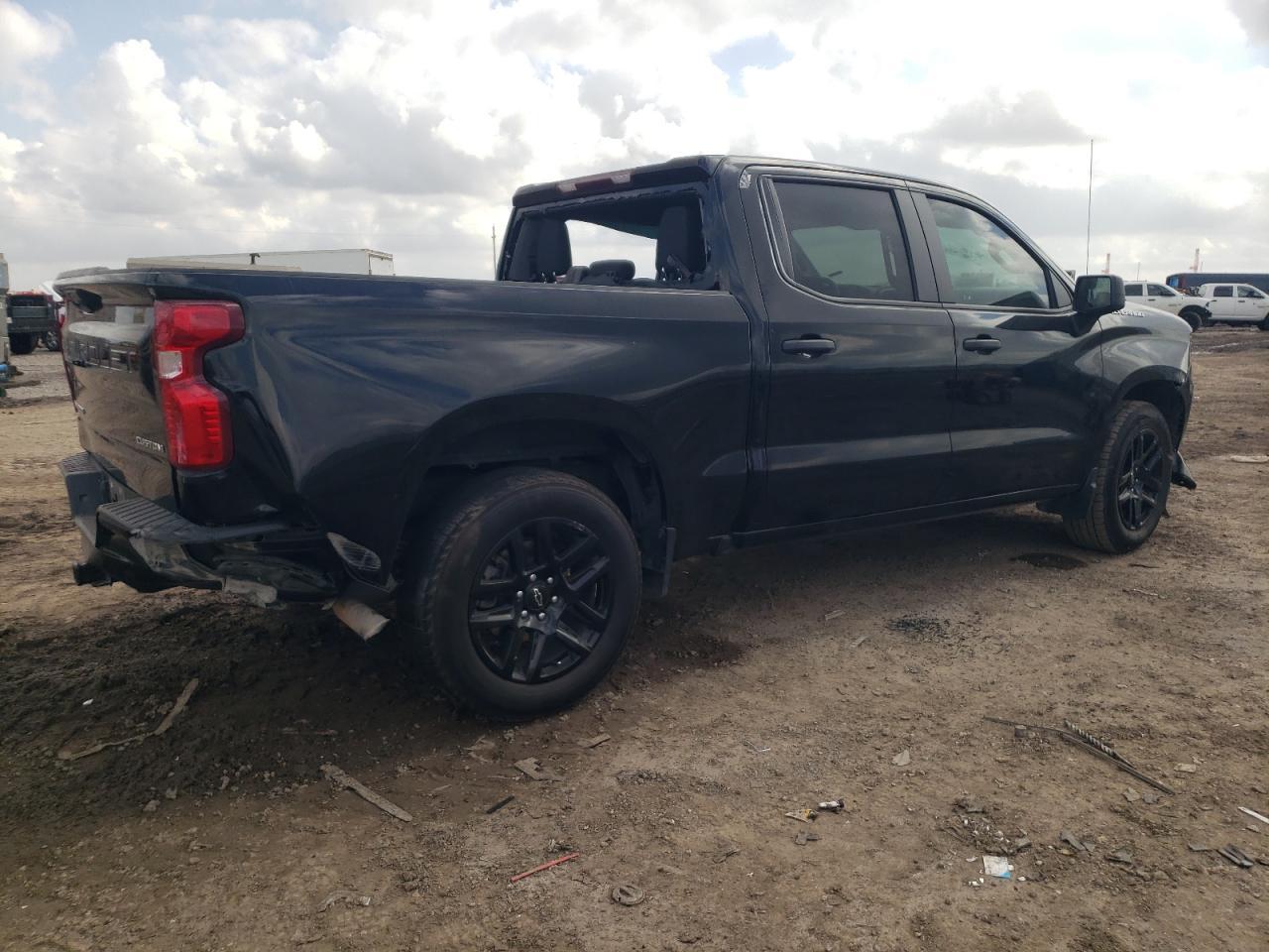 2023 CHEVROLET SILVERADO - Image 3