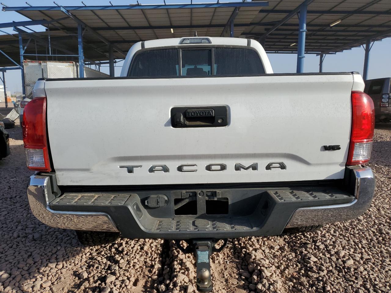 2017 TOYOTA TACOMA DOU - Фото 6
