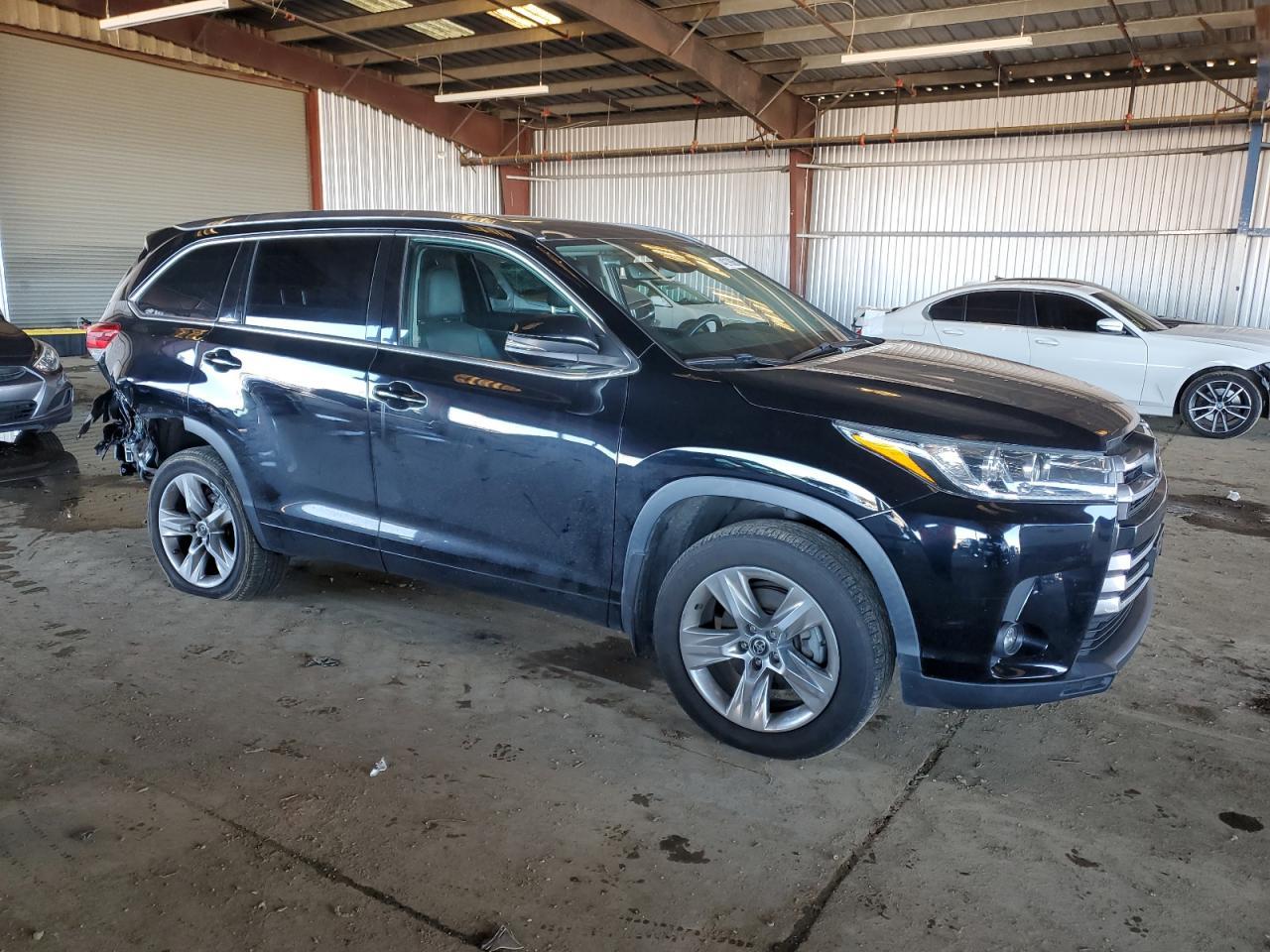 2019 TOYOTA HIGHLANDER - Фото 4