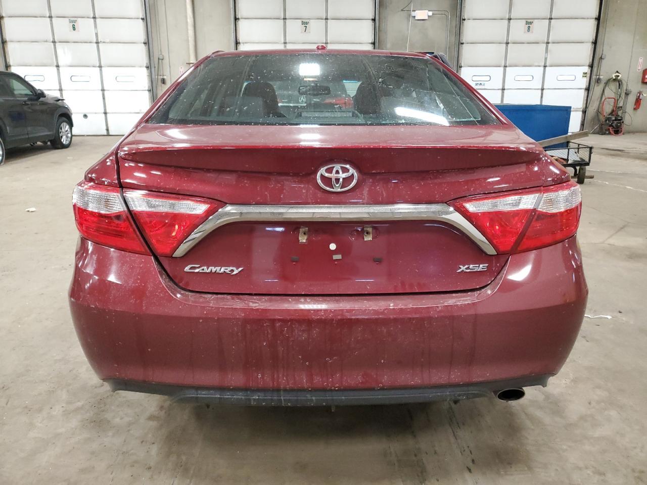 2017 TOYOTA CAMRY LE - Image 6