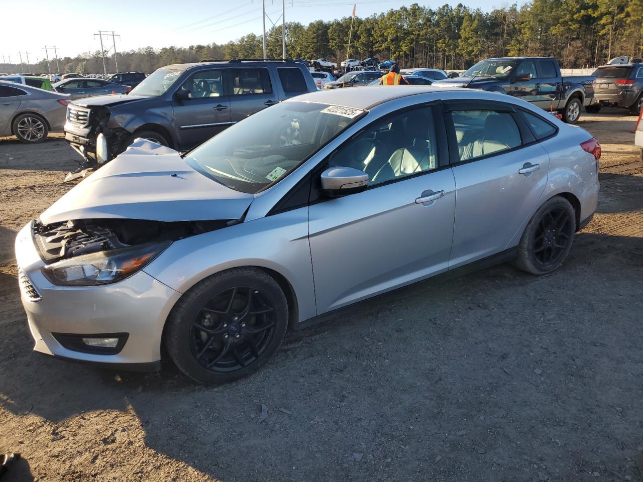 2016 FORD FOCUS SE