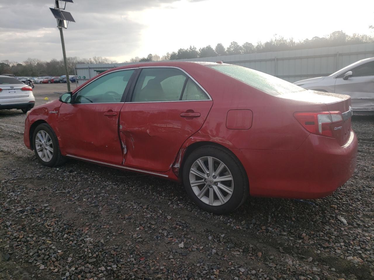2012 TOYOTA CAMRY HYBR - Image 2